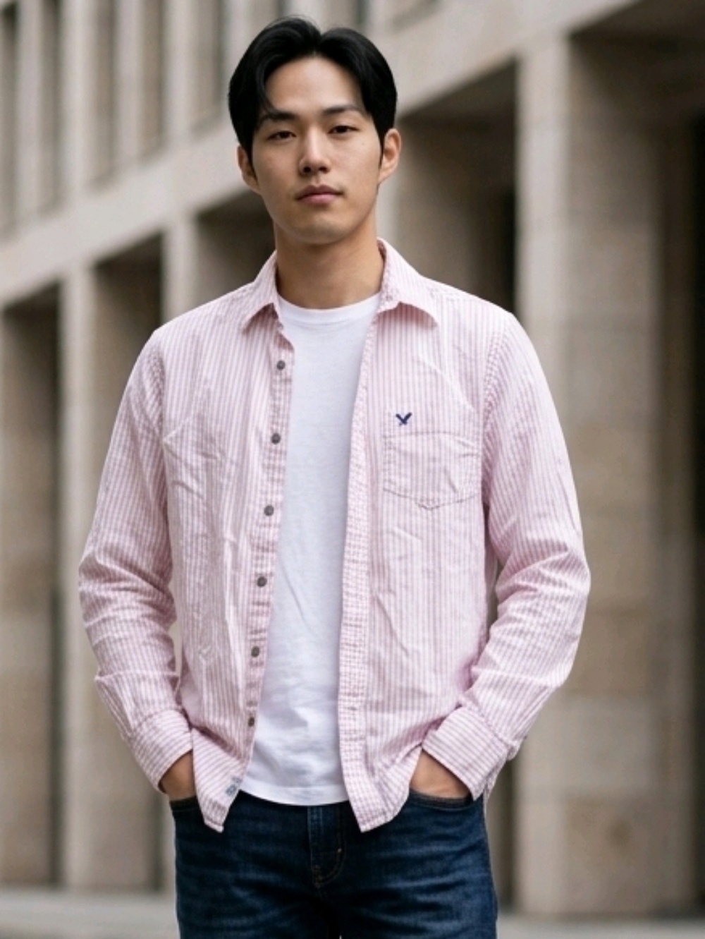 American Eagle Red White Stripe Button Down Shirt Athletic Fit AEO Men’s Small